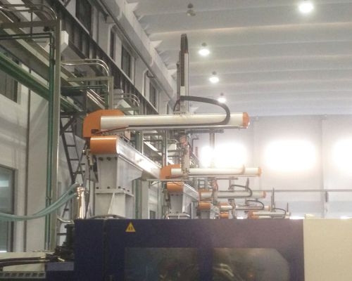 国内注塑机机械手的现状与趋势